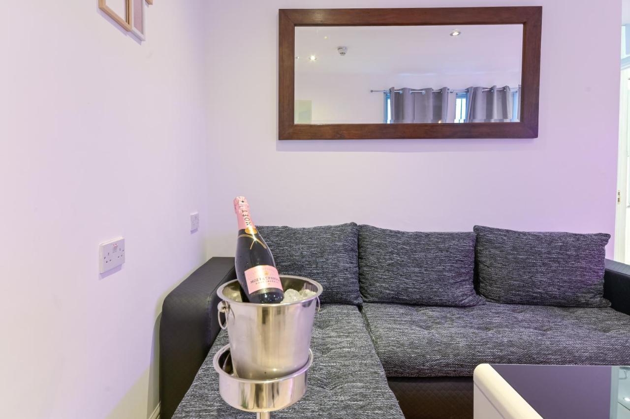 10 Min Walk Oxford St - Hyde Park Appartement Londen Buitenkant foto