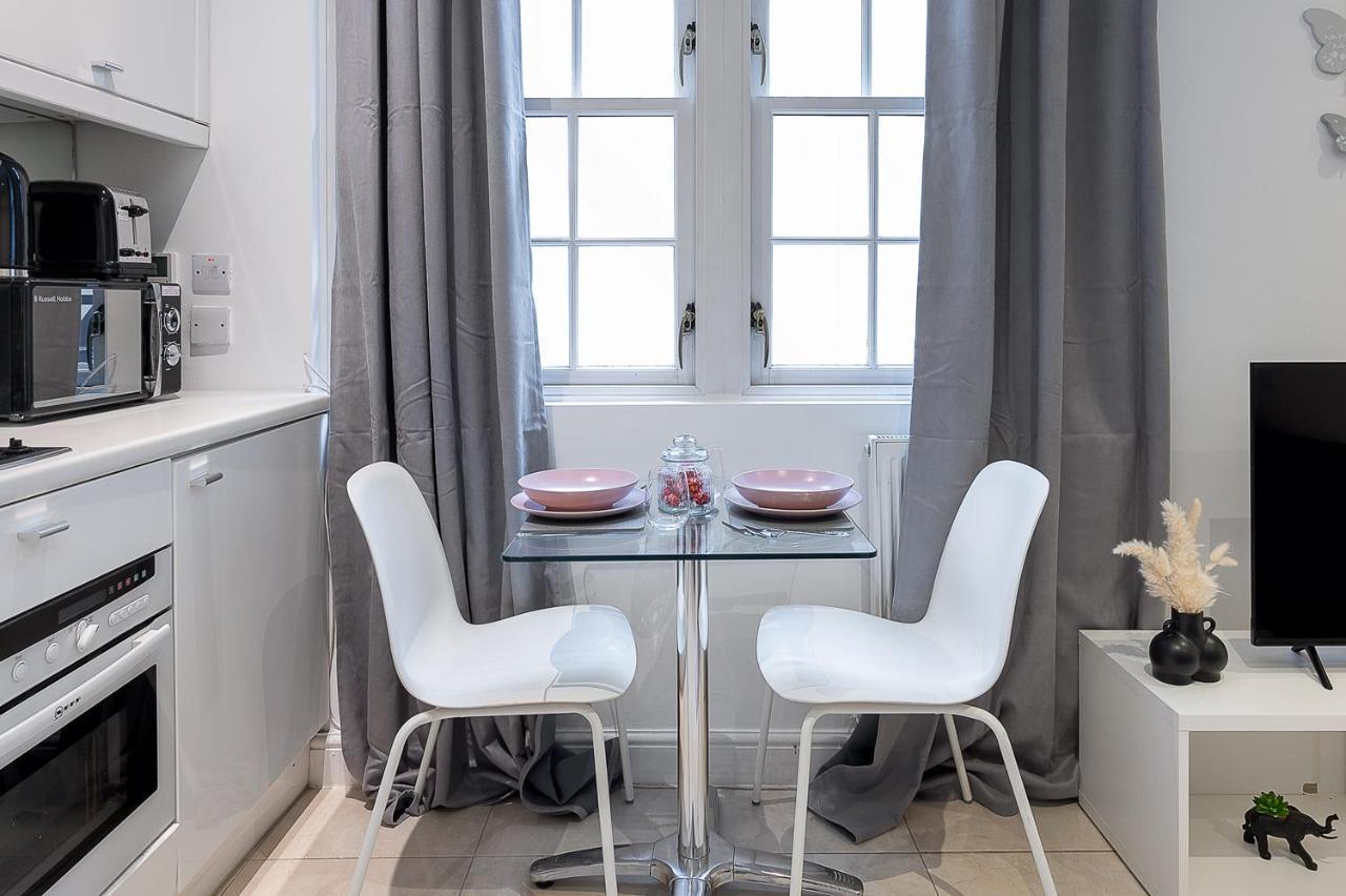10 Min Walk Oxford St - Hyde Park Appartement Londen Buitenkant foto